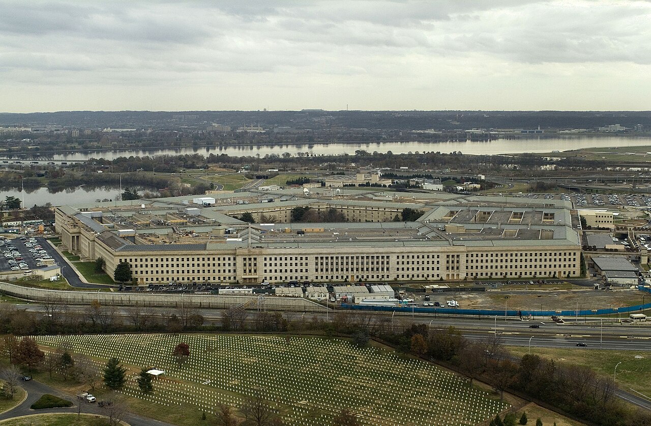 US Navy 051128-N-2383B-013 An aerial view of the headquarters of the United States Department of Defense located between the Potomac River and Arlington National Cemetery